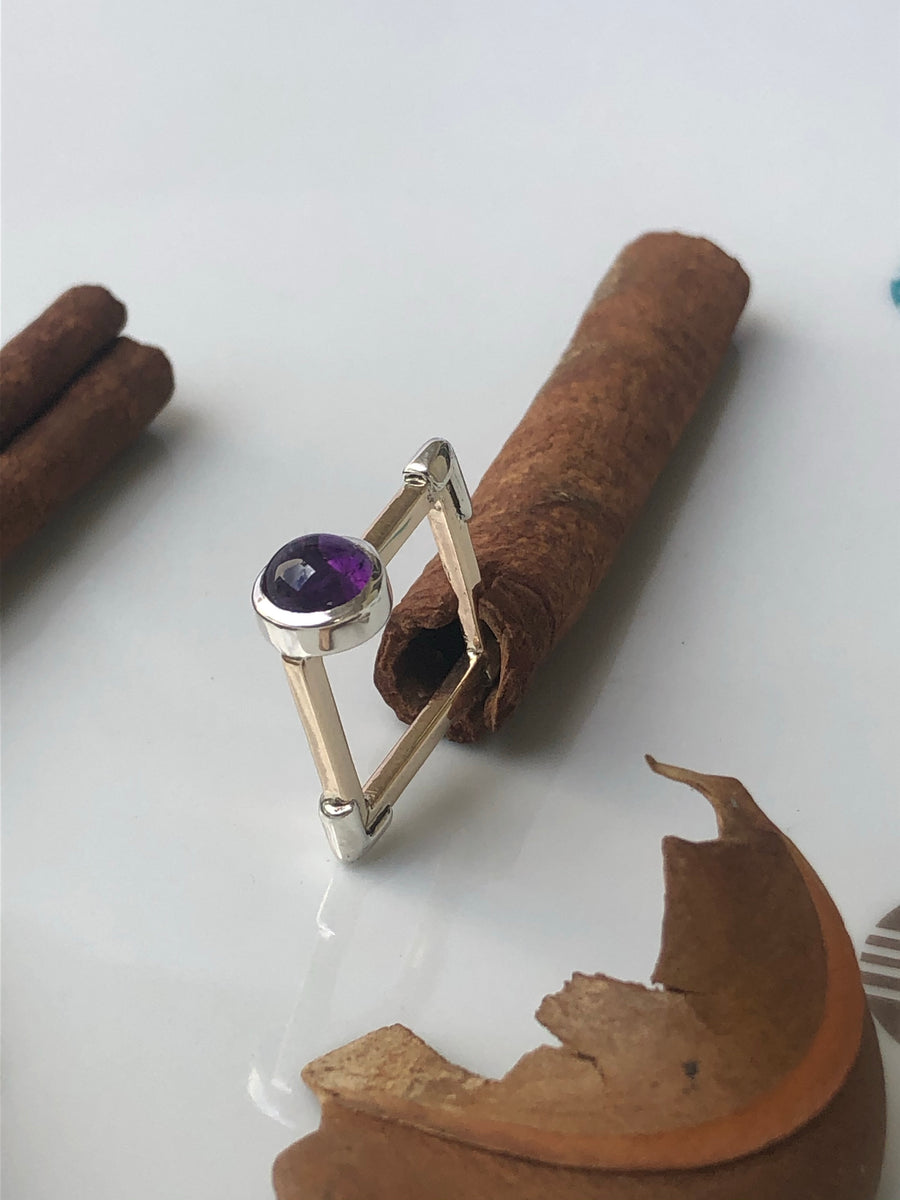 Gold /Silver Amethyst square first knuckle